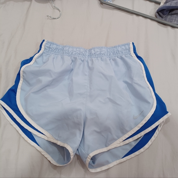 Nike dry fit shorts - Picture 1 of 3